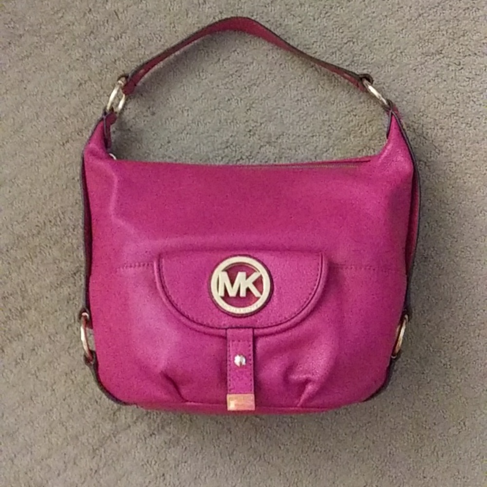 Michael Kors raspberry leather hobo shoulder bag EUC